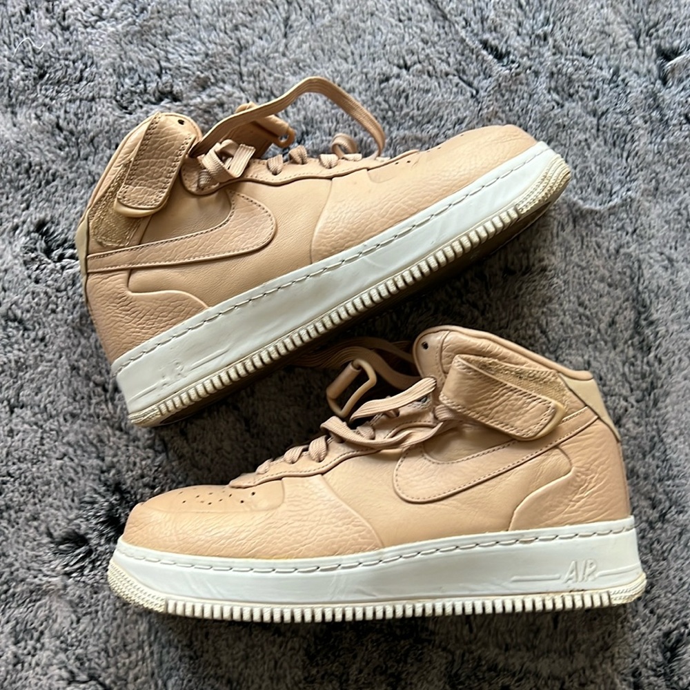 Nike Air Force 1s High Leather